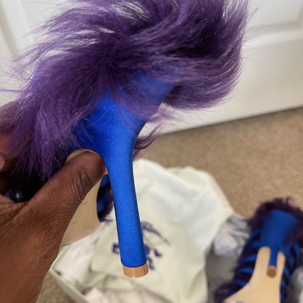 Burberry Blue and Purple Feathered Sandals - Picture 5 of 8